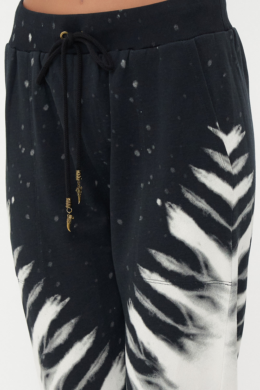 RIB WAIST RELAXED PANT CALL OF THE FALCON