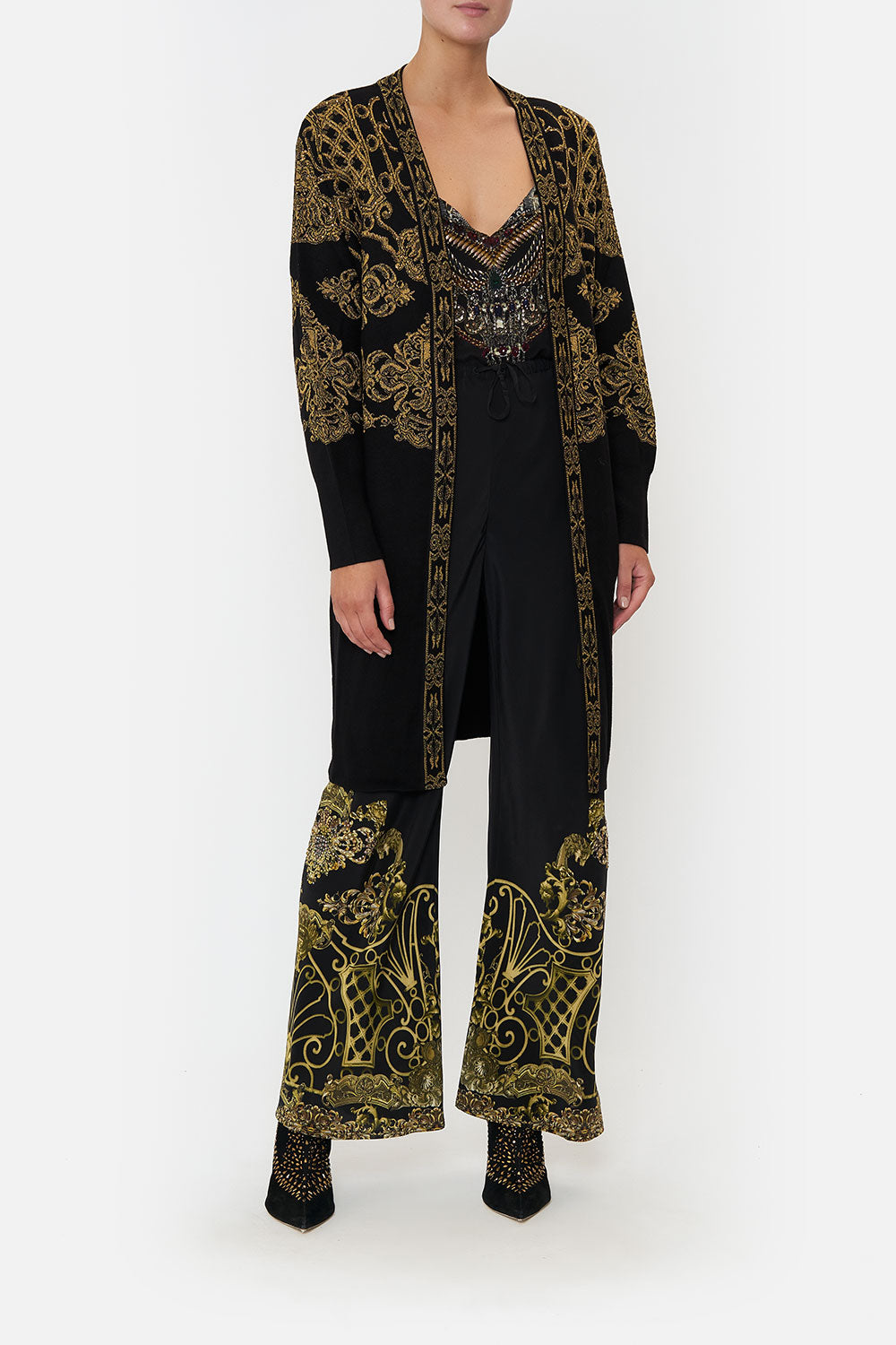 KNIT LAYER SHADOWS OF ARMADA