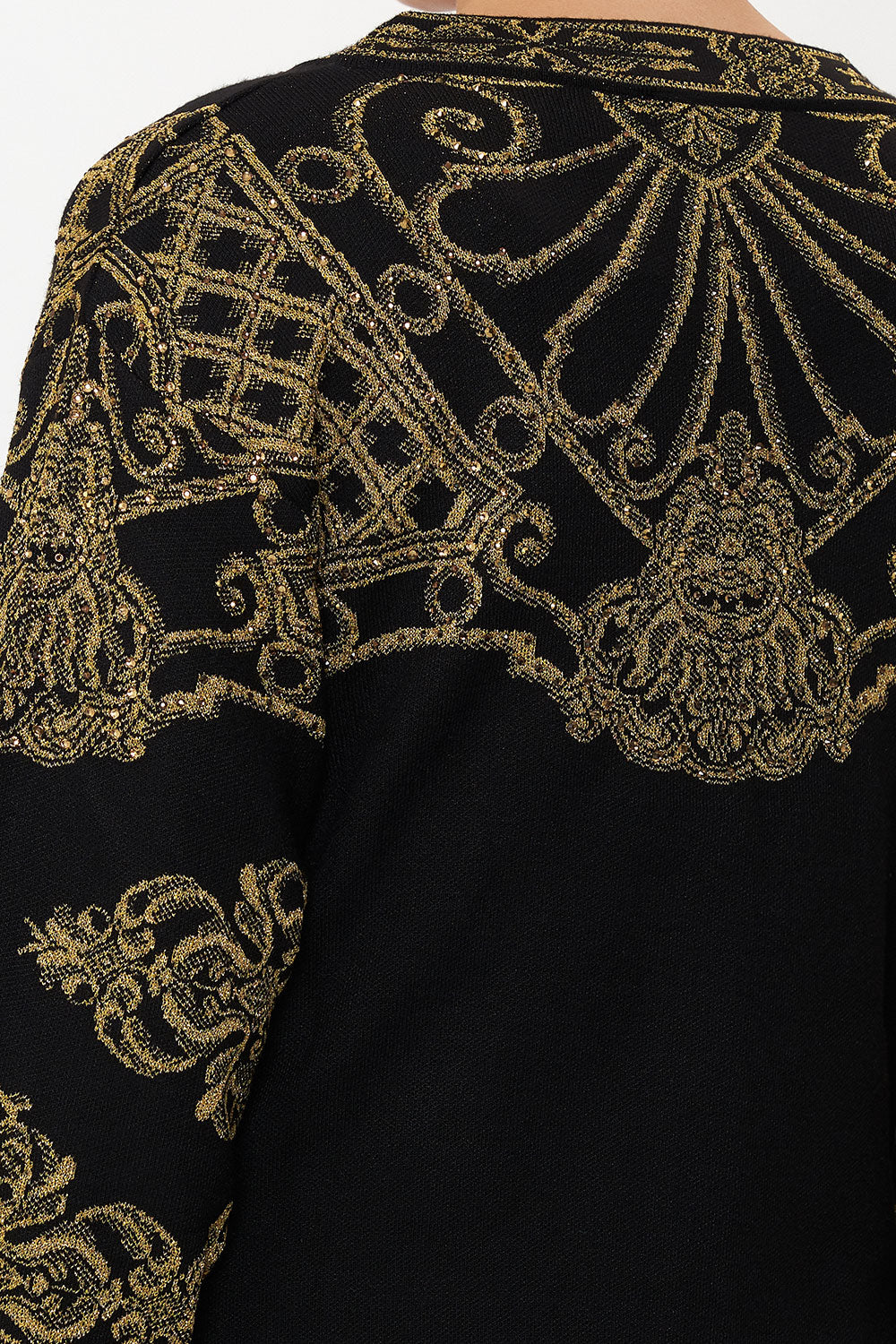 KNIT LAYER SHADOWS OF ARMADA