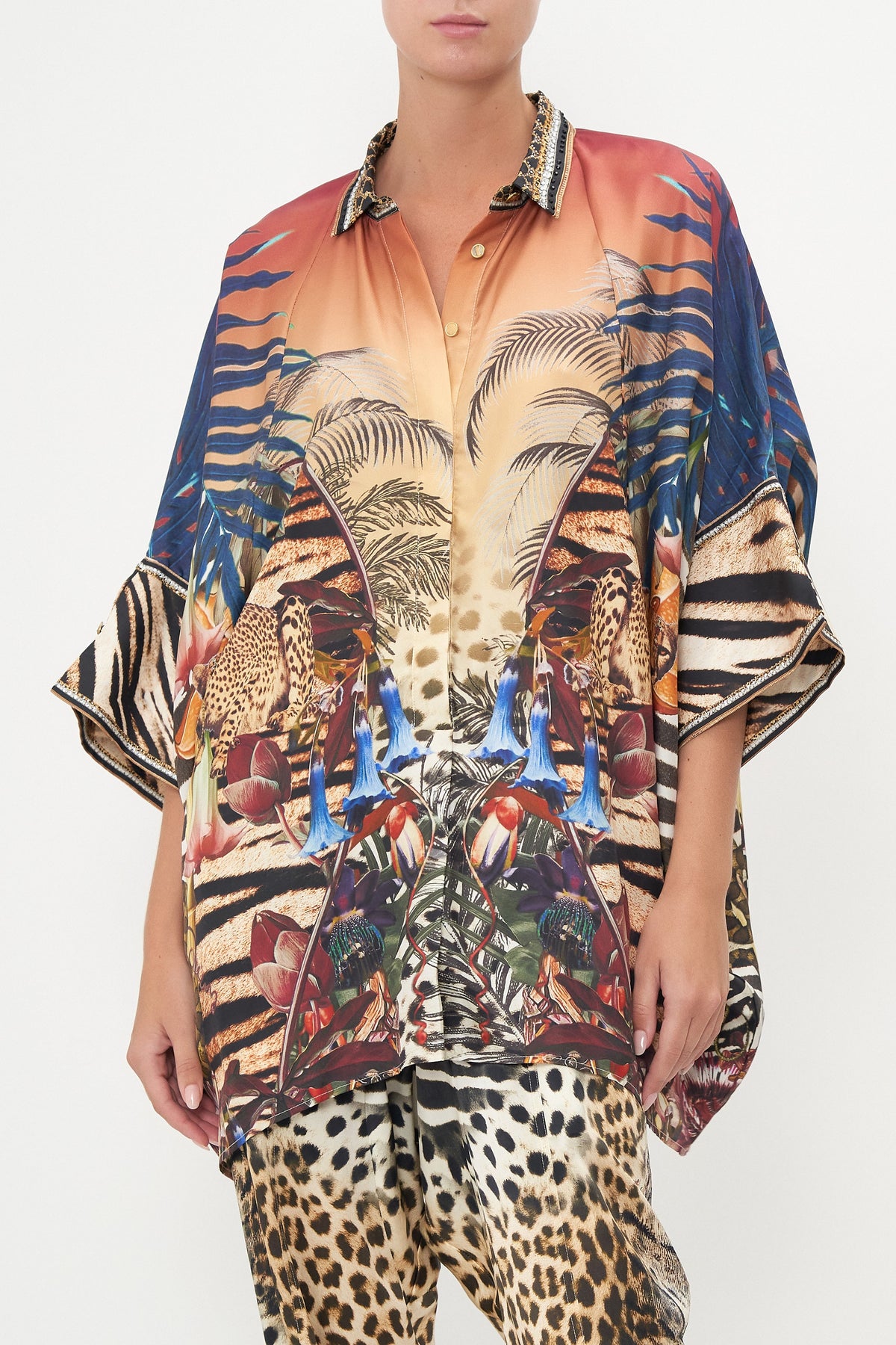 BATWING SHIRT NATURAL INSTINCT