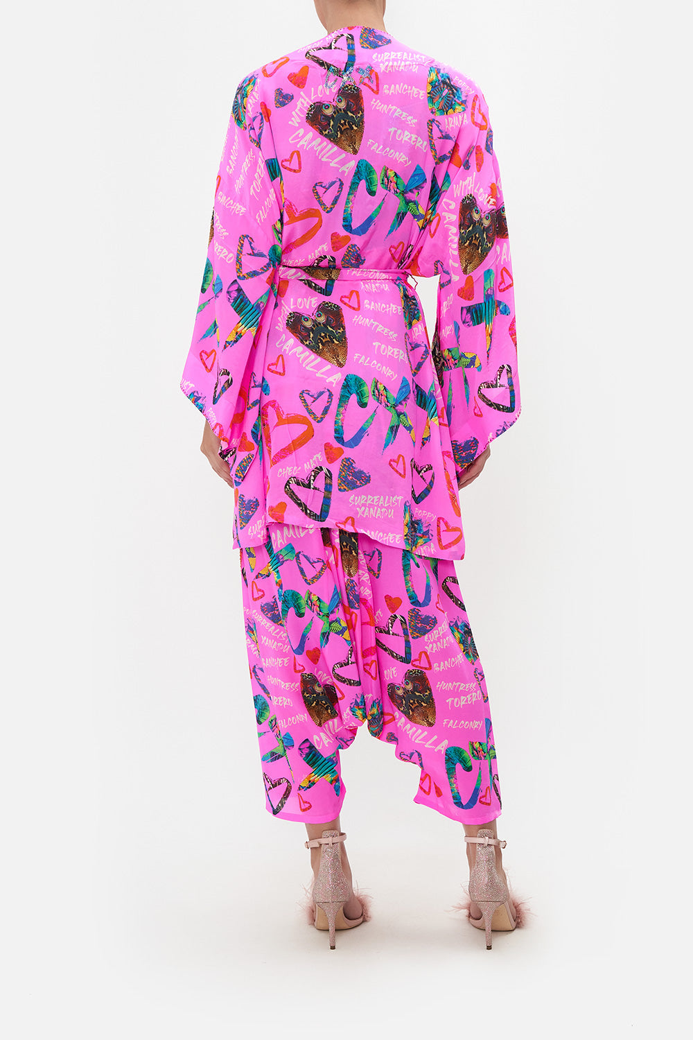 KIMONO WITH TIE BELT WRITINGS ON THE WALL