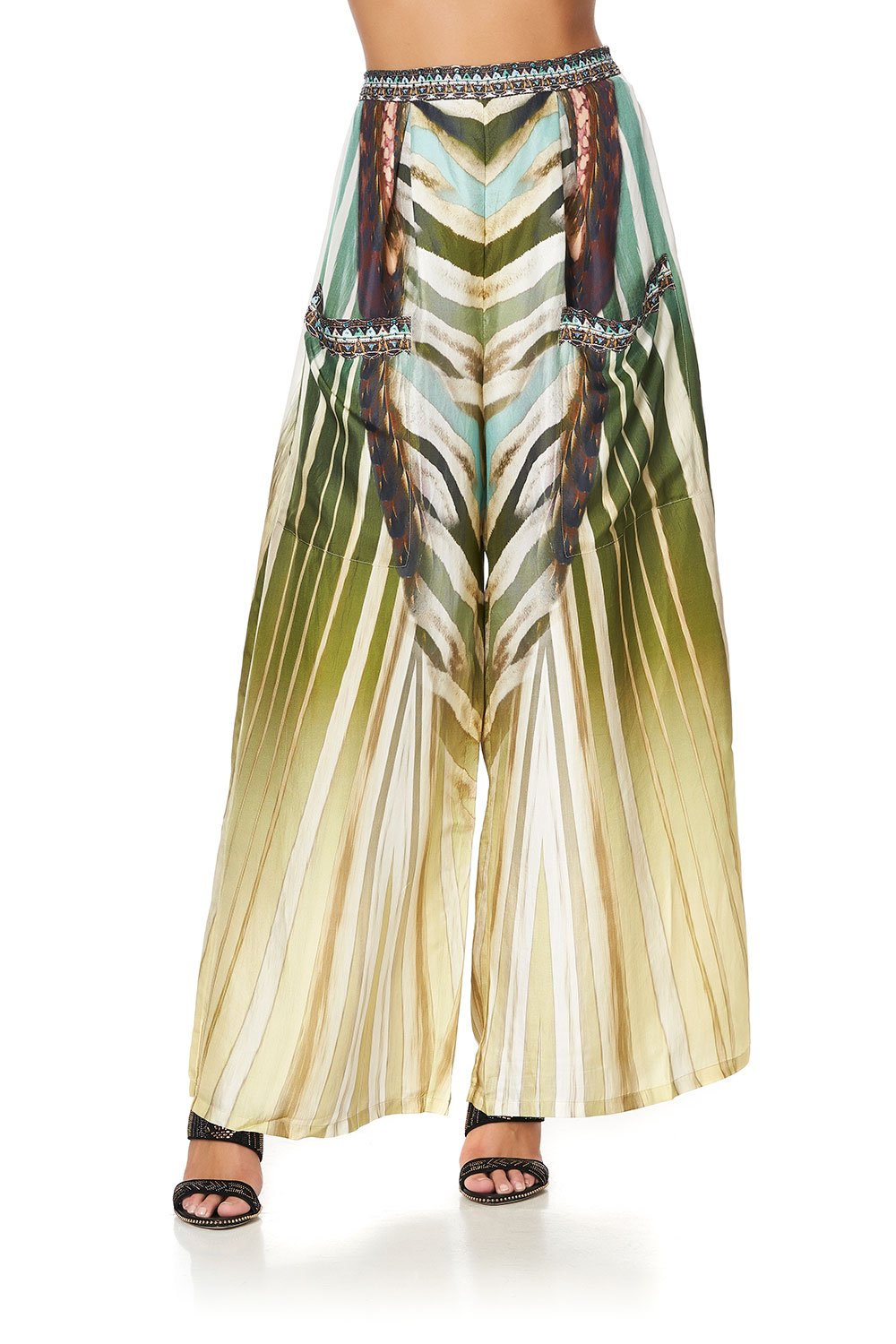 WIDE LEG TROUSER WITH FRONT POCKETS UP ON CLOUD NINE