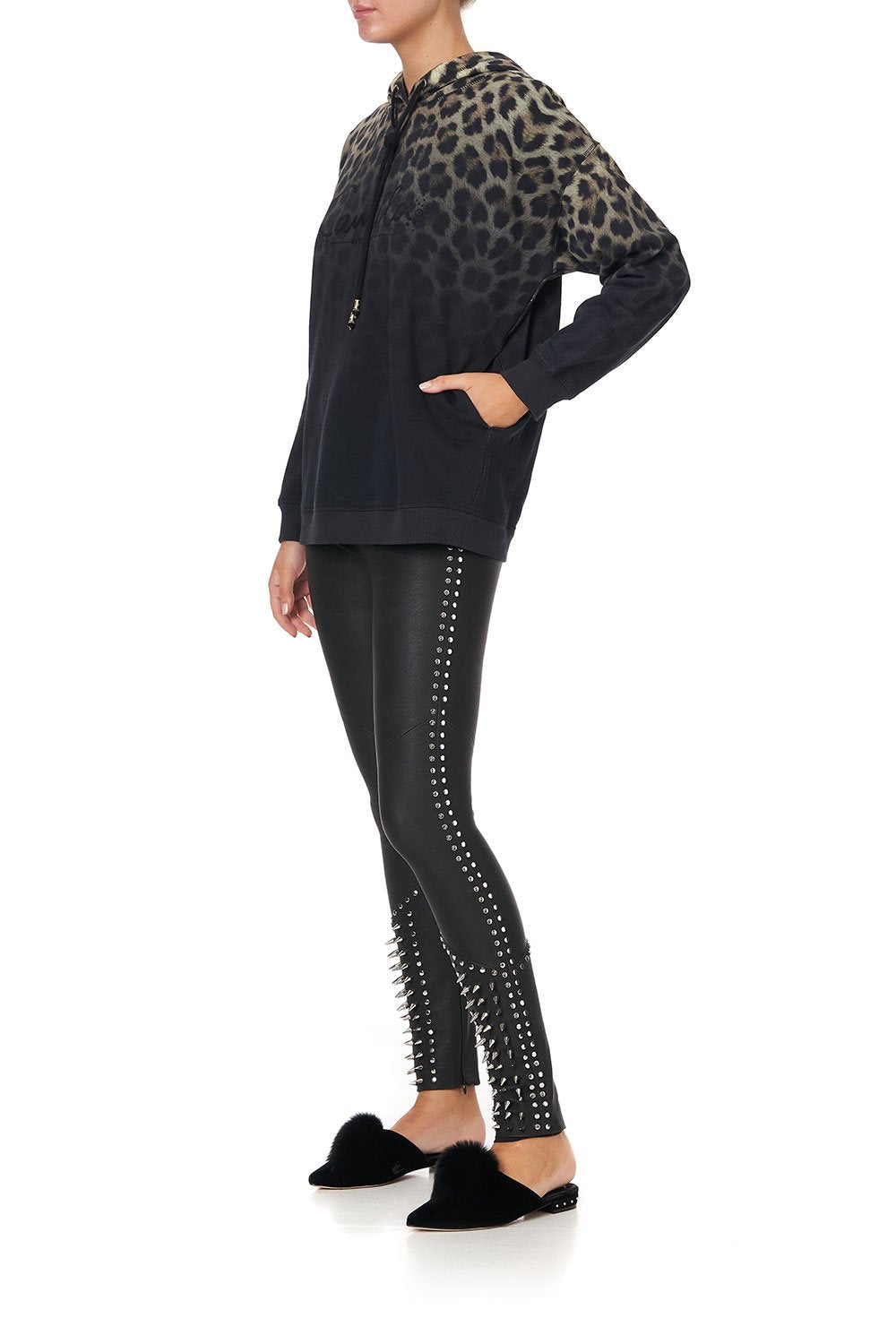 HOODY WITH POCKETS LOGO CAPSULE