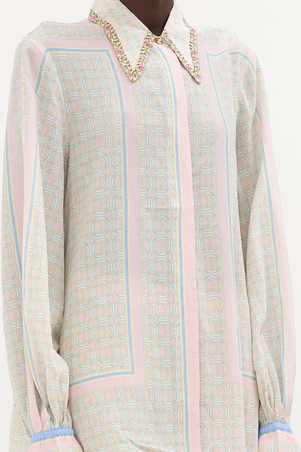 CURVED COLLAR BLOUSE SUNLIGHT SYMPHONY