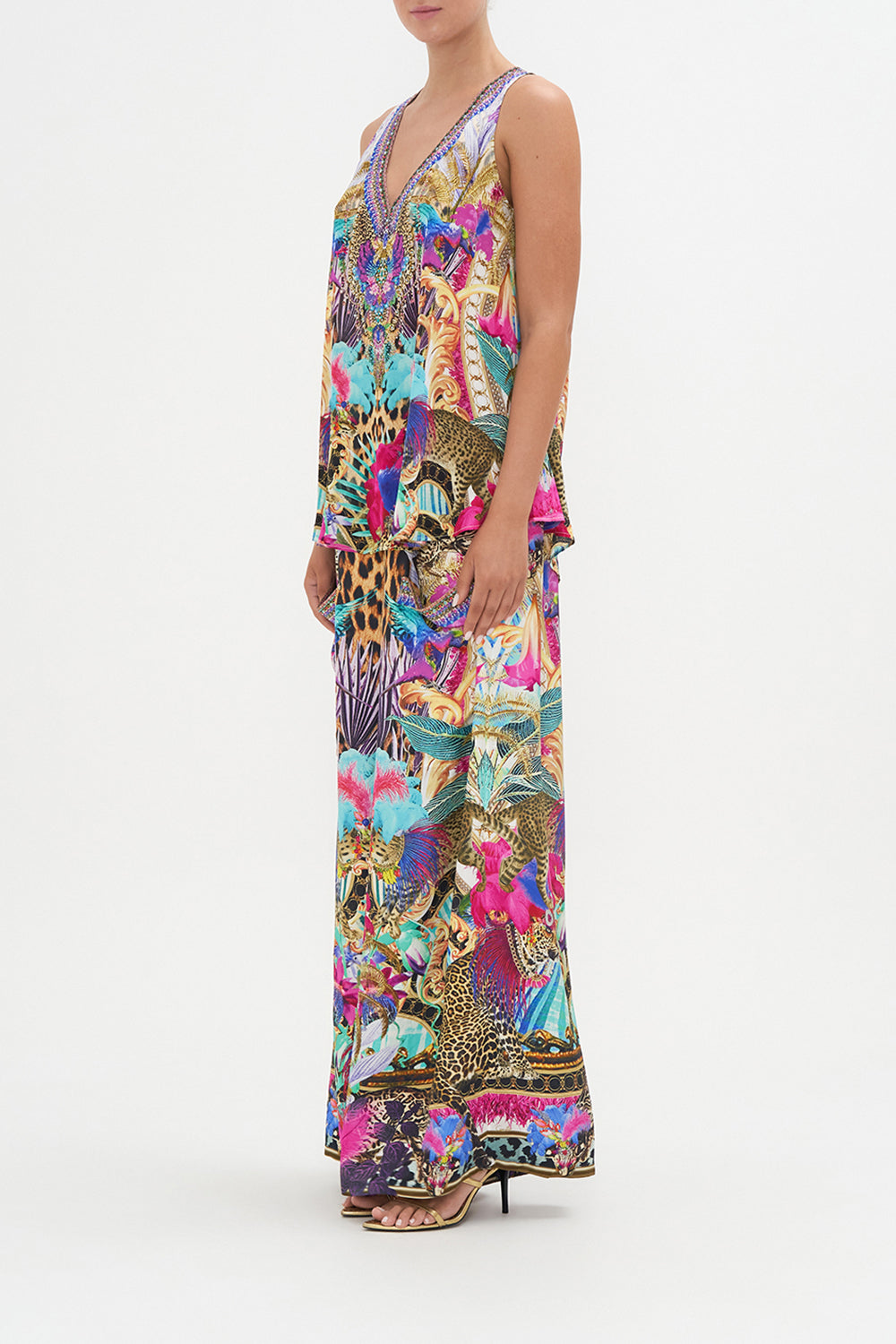 V NECK BUTTON BACK TOP MERRY GO ROUND