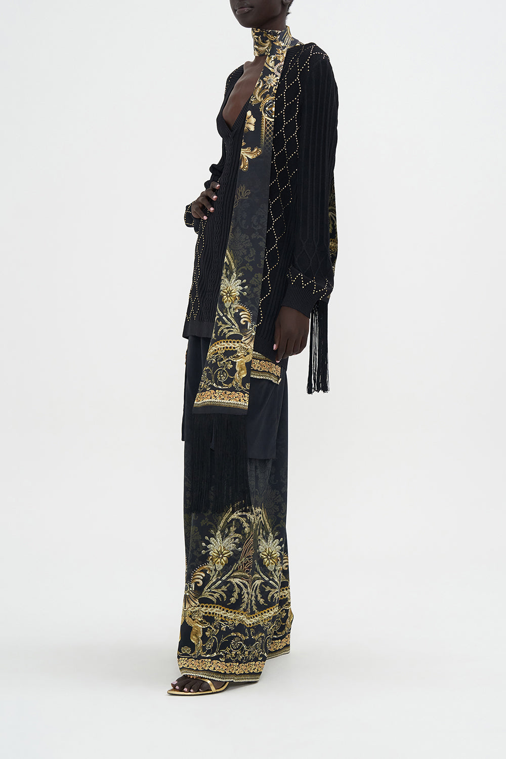 EMBELLISHED V NECK KNIT THE NIGHT IS NOIR