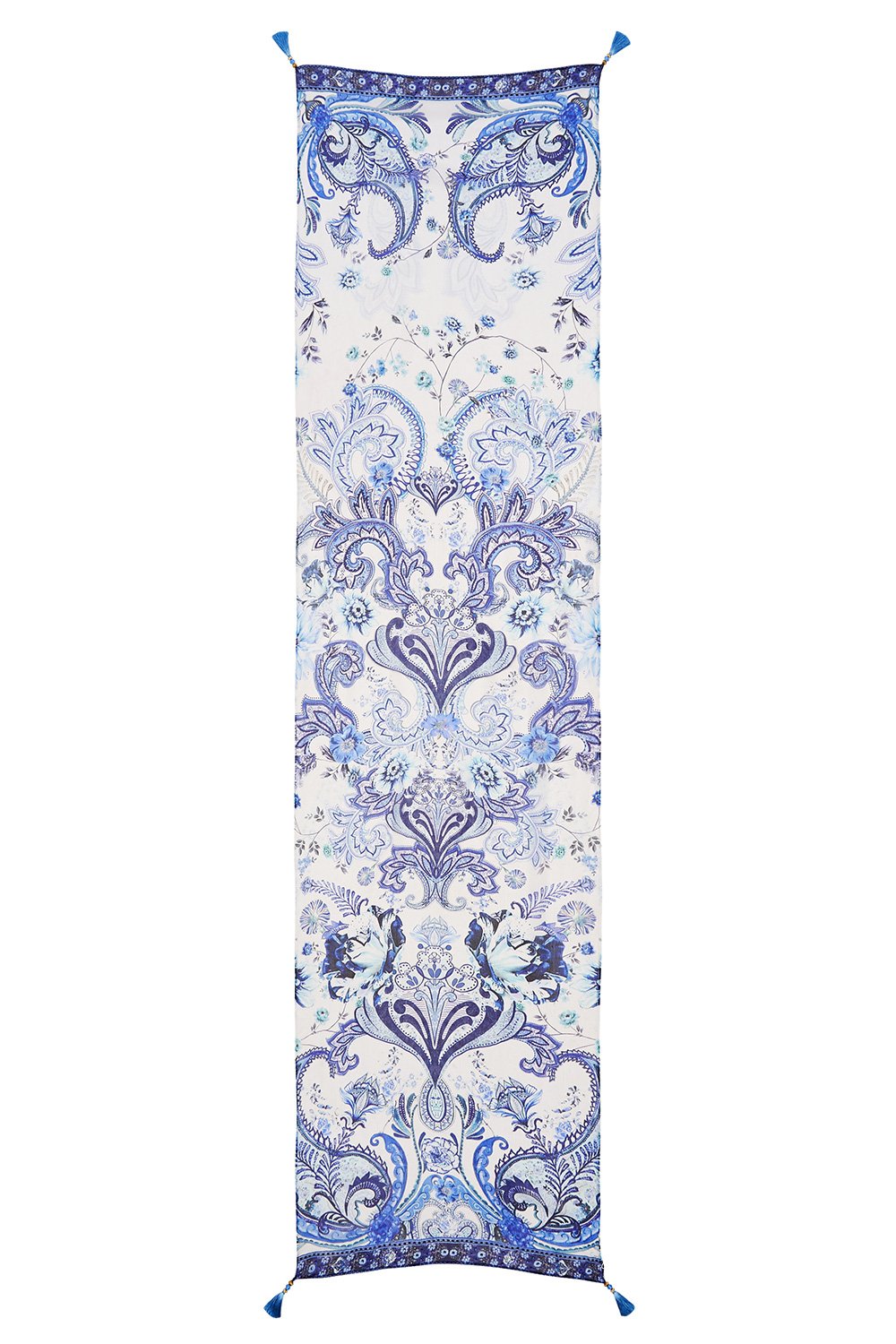 LONG SCARF TALKING ABOUT A REVOLUTION