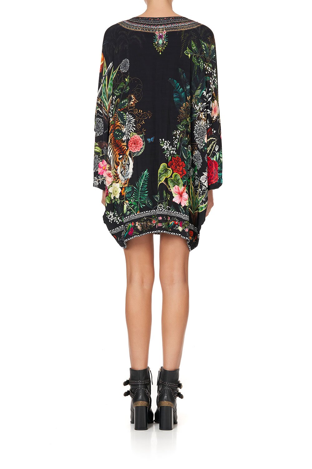 BAT SLEEVE DRESS RAISED WITH WOLVES