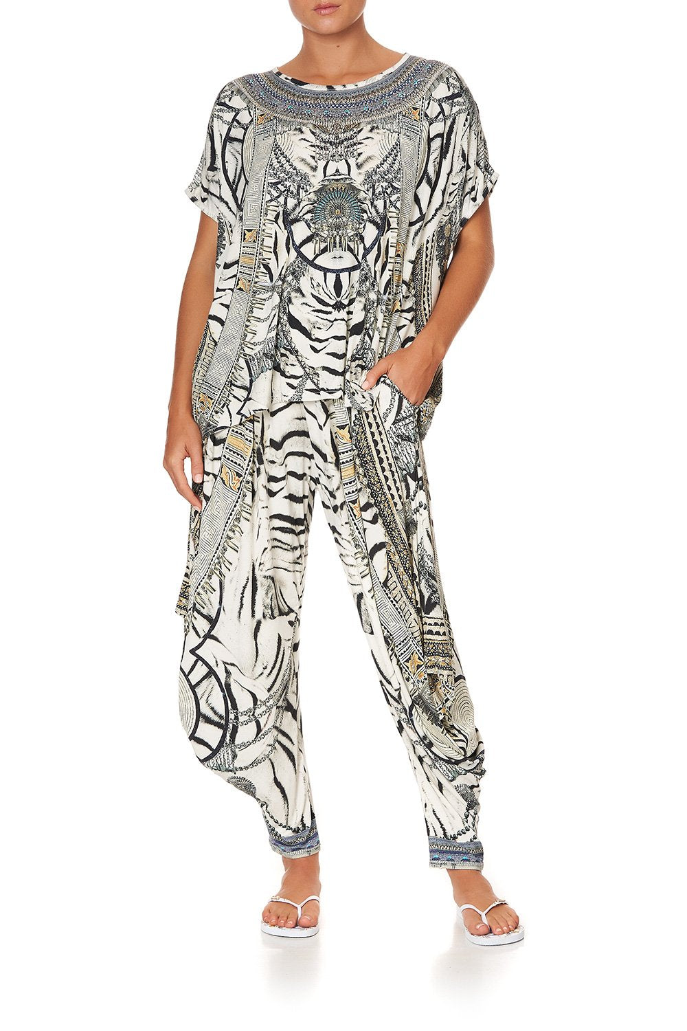 LOOSE FIT ROUND NECK TEE WILD BELLE