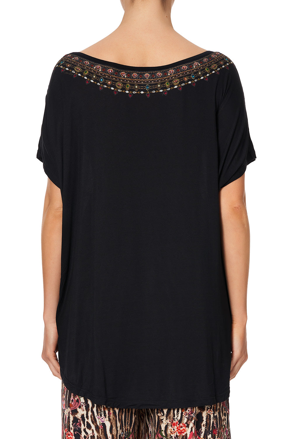 LOOSE FIT TEE A GIRL LIKE YOU