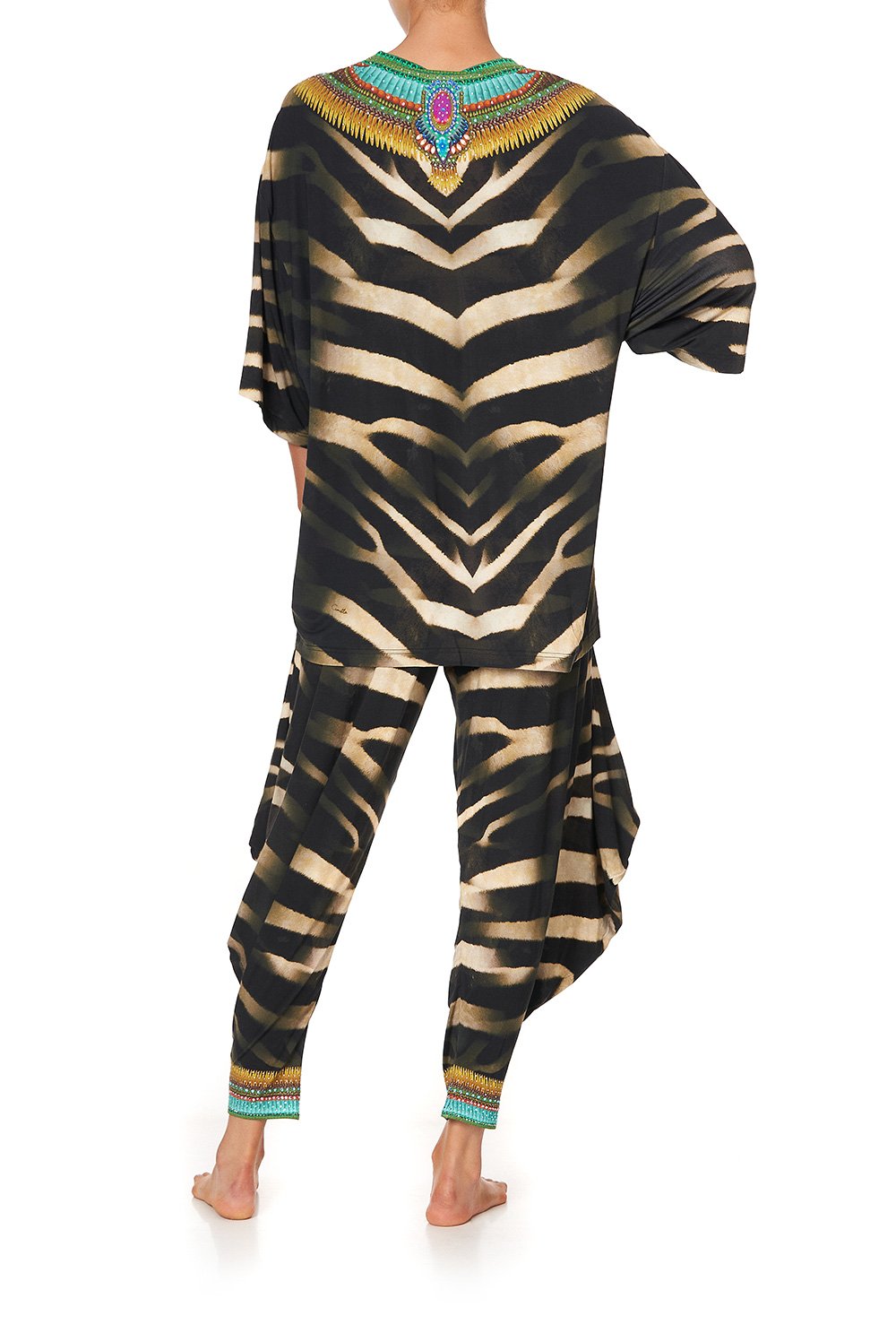 SUPER OVERSIZED TEE BAKORA