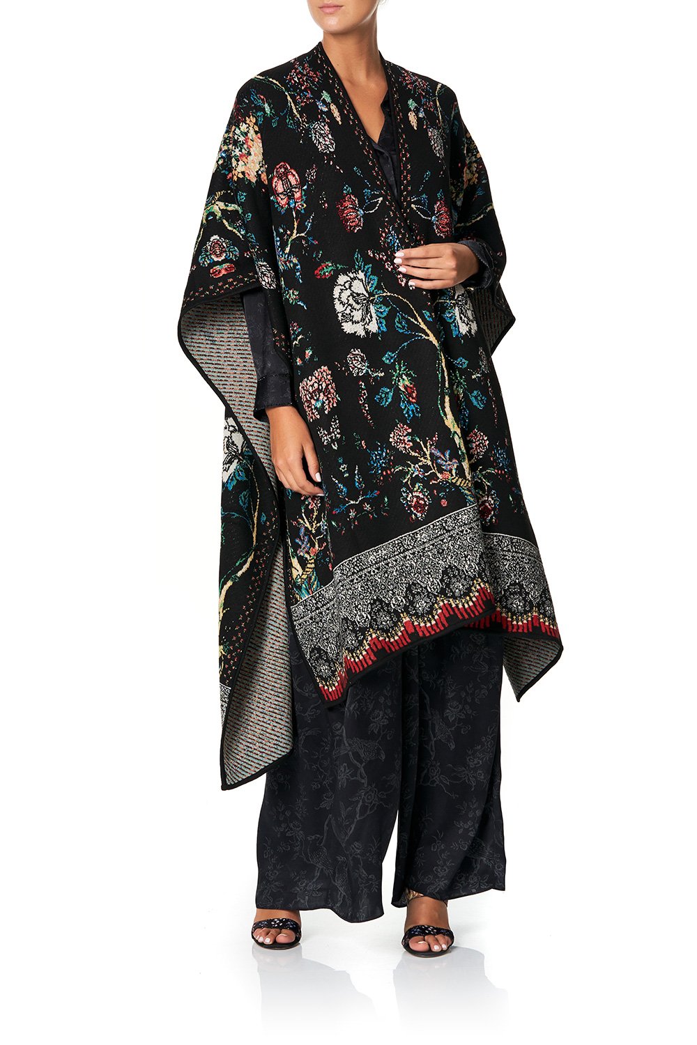 CAMILLA THROW OVER PONCHO HAUTE PROVINCIAL