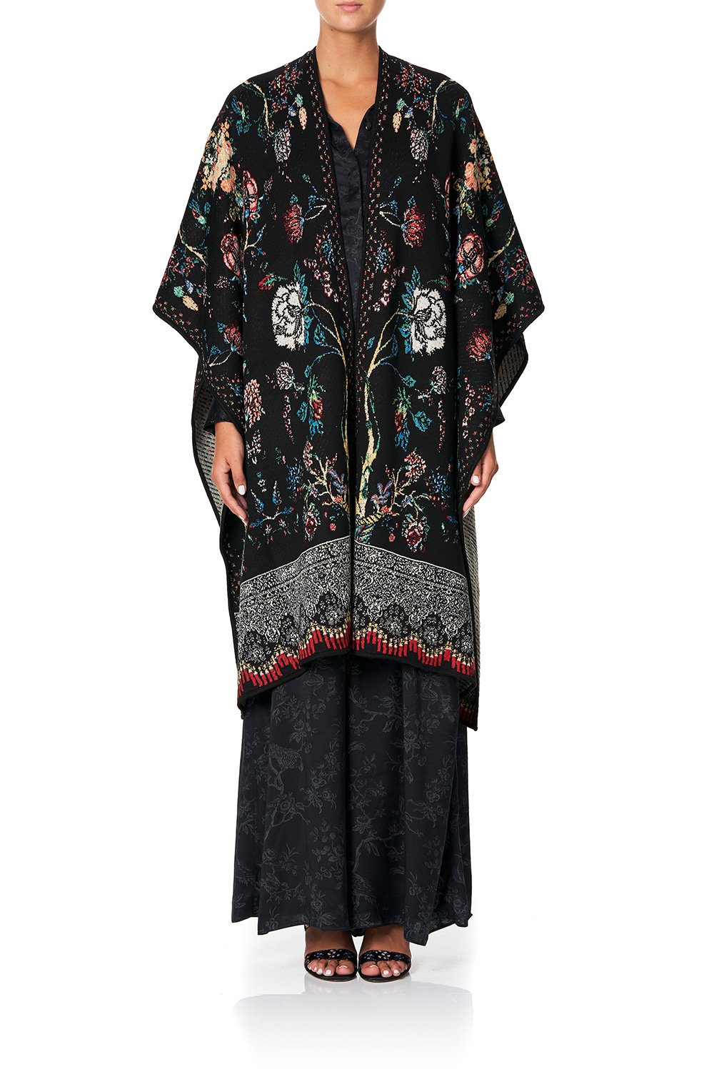 CAMILLA THROW OVER PONCHO HAUTE PROVINCIAL